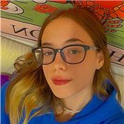 profesora de inglés para niños y niñas de primaria